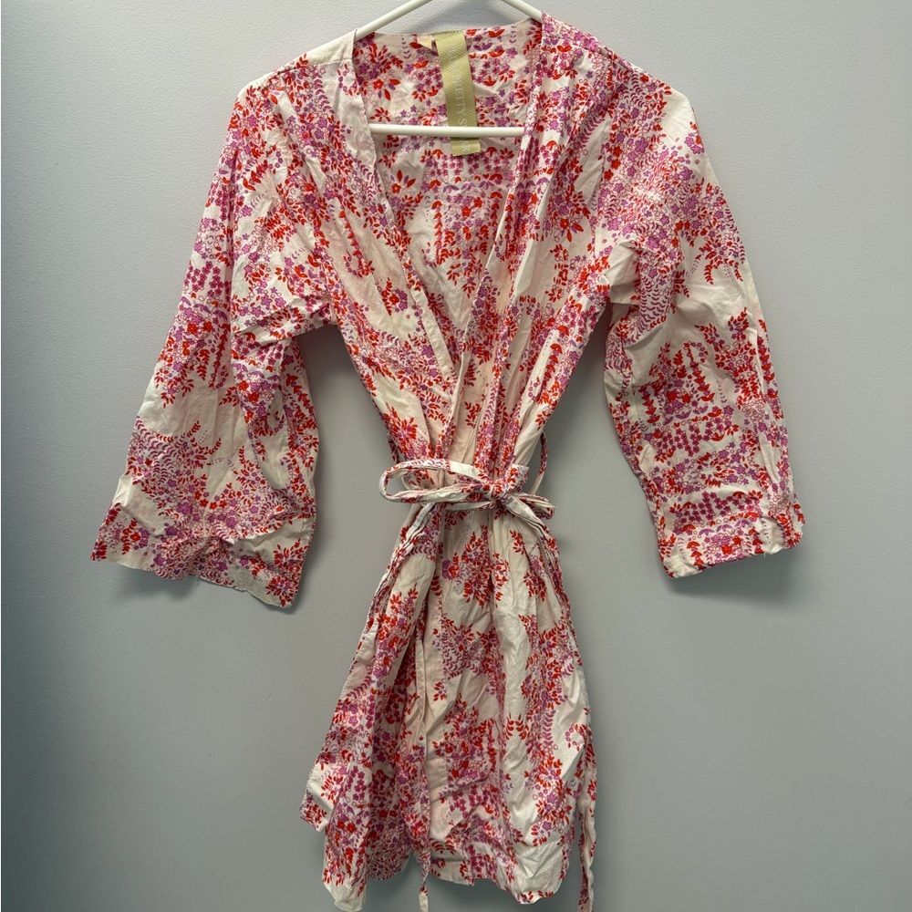 Plum Pretty Sugar Pink and White Floral Robe